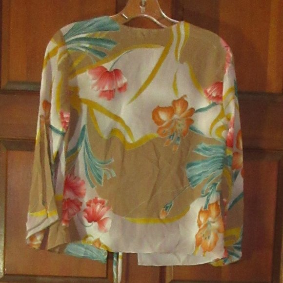 See-Through Open Front Top Open Sleeves Size 8 - Picture 4 of 4